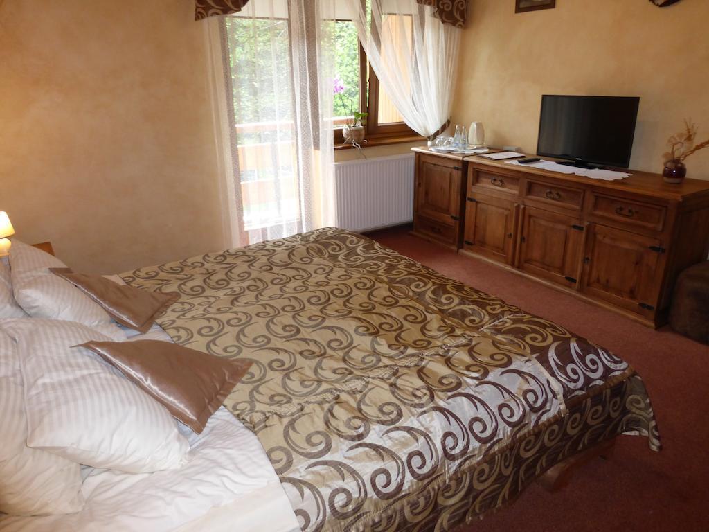 Hotel Dwor Karolowka Zakopane Ngoại thất bức ảnh